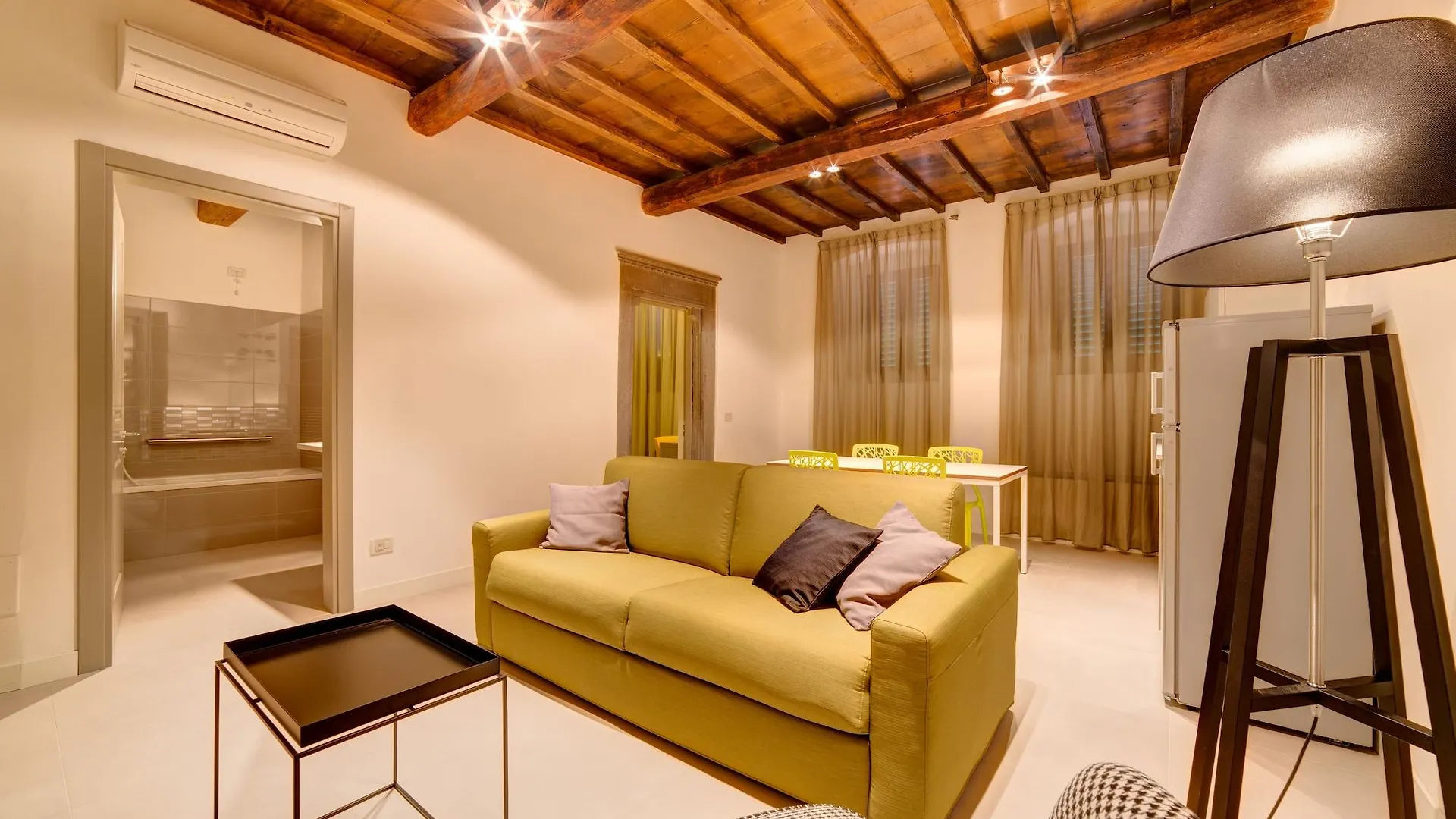 **** Aparthotel Mannaioni Suites Florence Italy